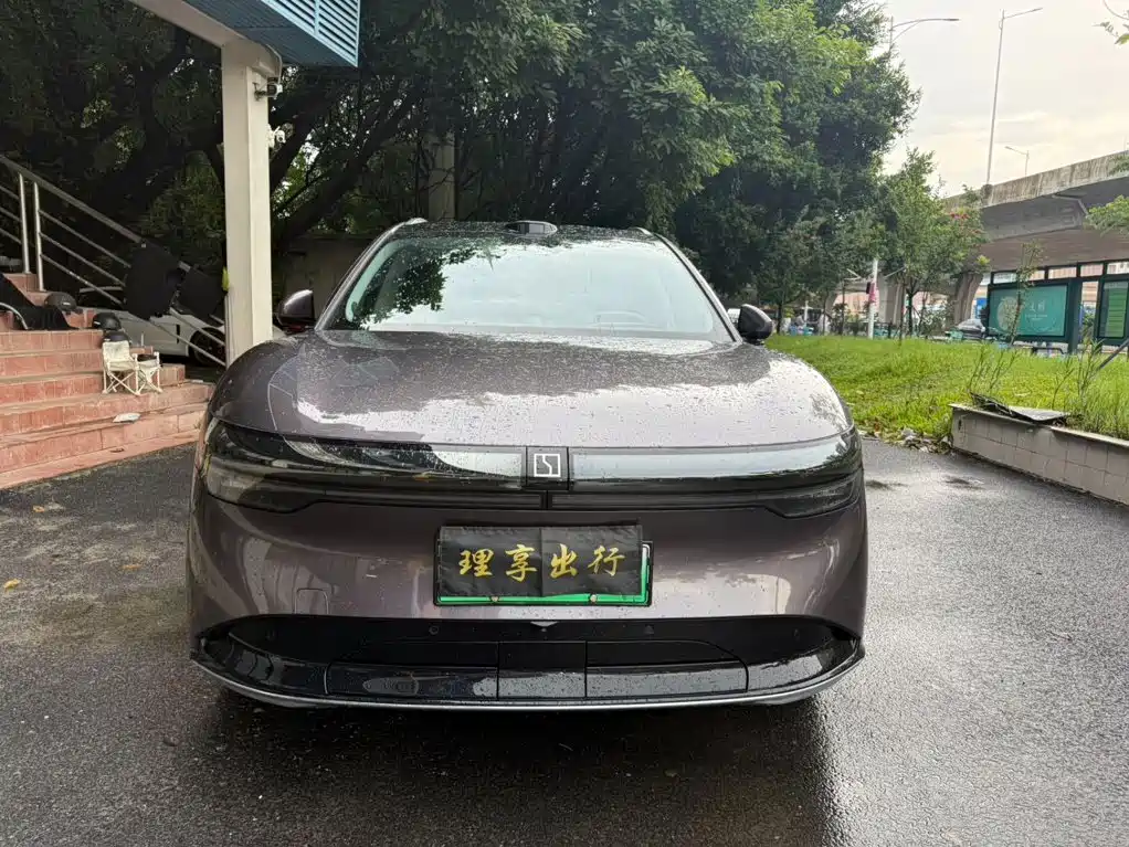 ZEEKR 7X 2025 2025 Model 75kWh RWD Smart Driving Edition