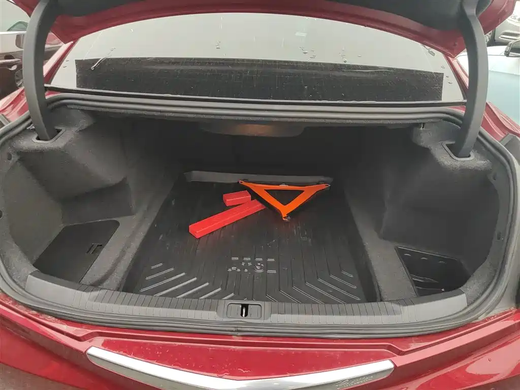 Cadillac ATS-L 2017 28T Technology фото 19