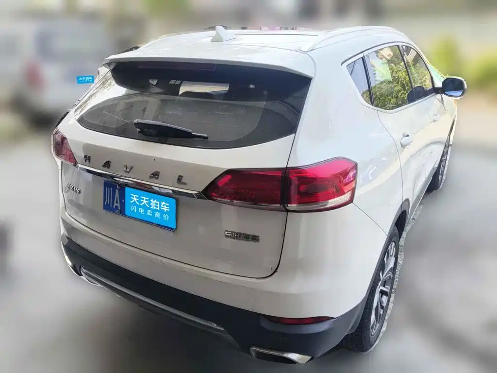 Фото 2 - Haval H6