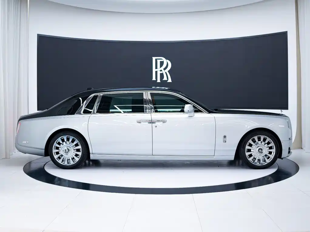 Rolls-Royce Phantom 2022 2018 6.7T Long Wheelbase Version
