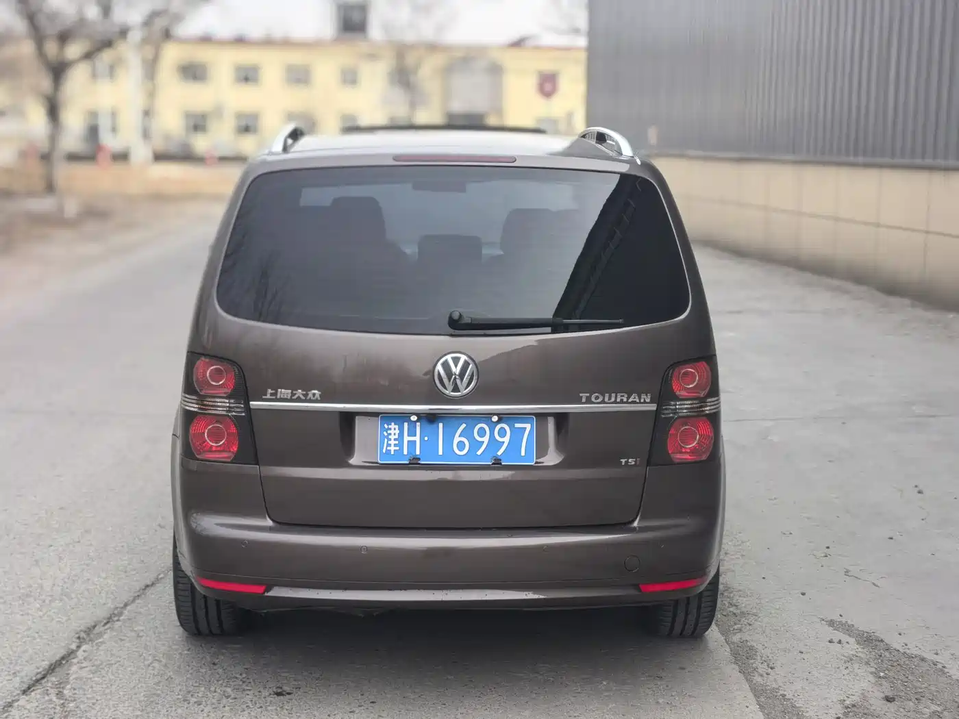 Volkswagen Touran 2011 1.4T DSG Intelligent Elite 5-seater фото 5