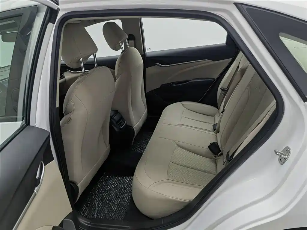 Buick Excelle 2018 15T DCT Progressive (China V) фото 15