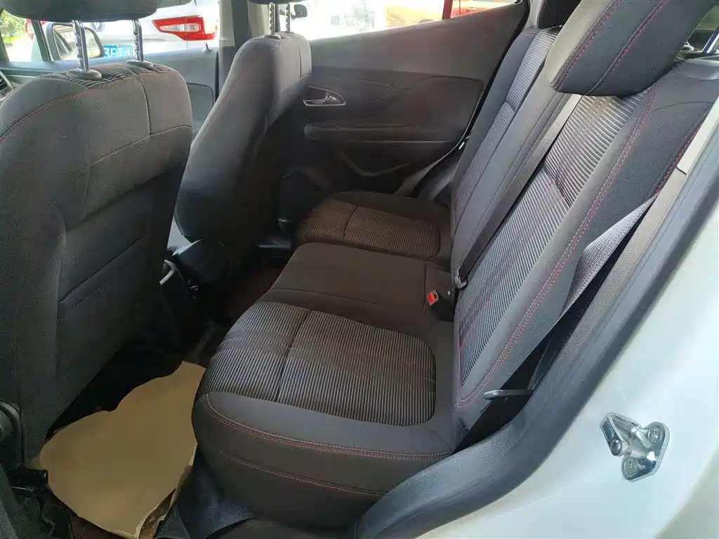Buick Encore 2015 1.4T Automatic 2WD Urban Elite фото 17