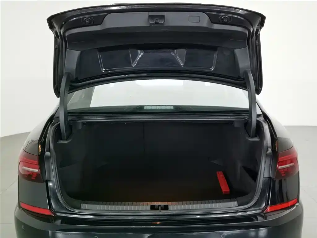 Volkswagen Passat 2019 Model 280TSI Business Edition China VI фото 16