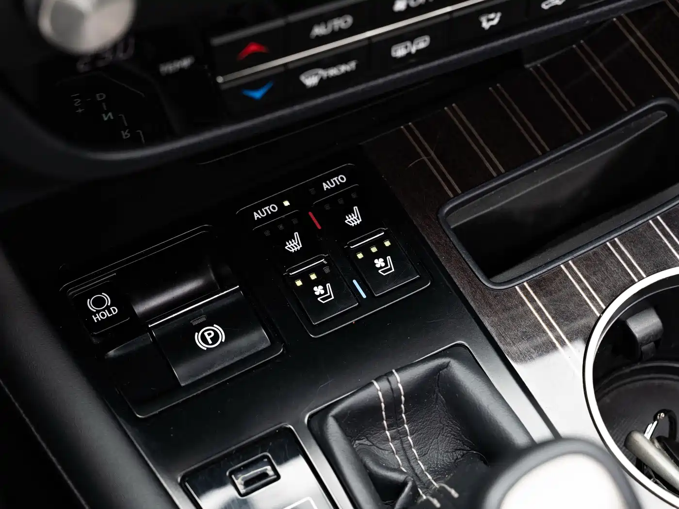 صورة 20 - Lexus RX