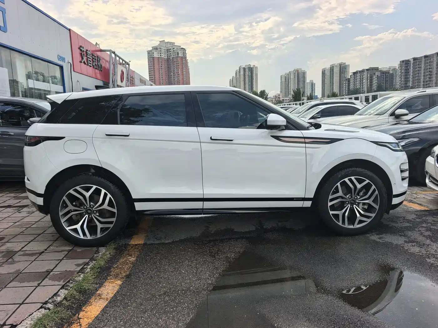 Фото 17 - Land Rover Range Rover Evoque
