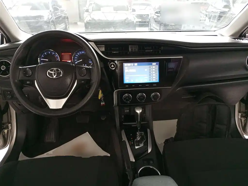 Toyota Corolla 2017 Facelift 1.2T S-CVT GL-i фото 6