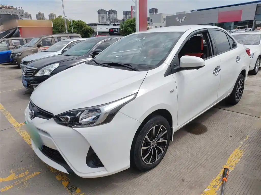 Toyota YARiS L Zhi Xiang 2019 1.5E CVT Charming China VI фото 2