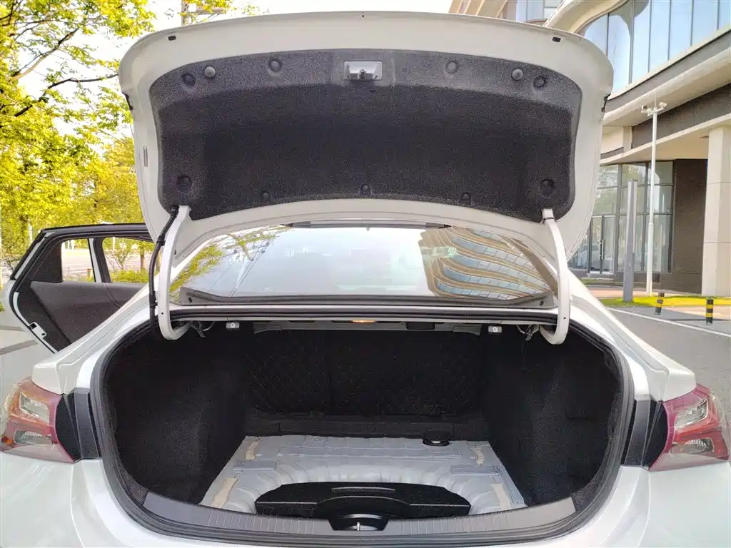 Chevrolet Malibu XL 2019 535T CVT Dynamic Edition фото 19