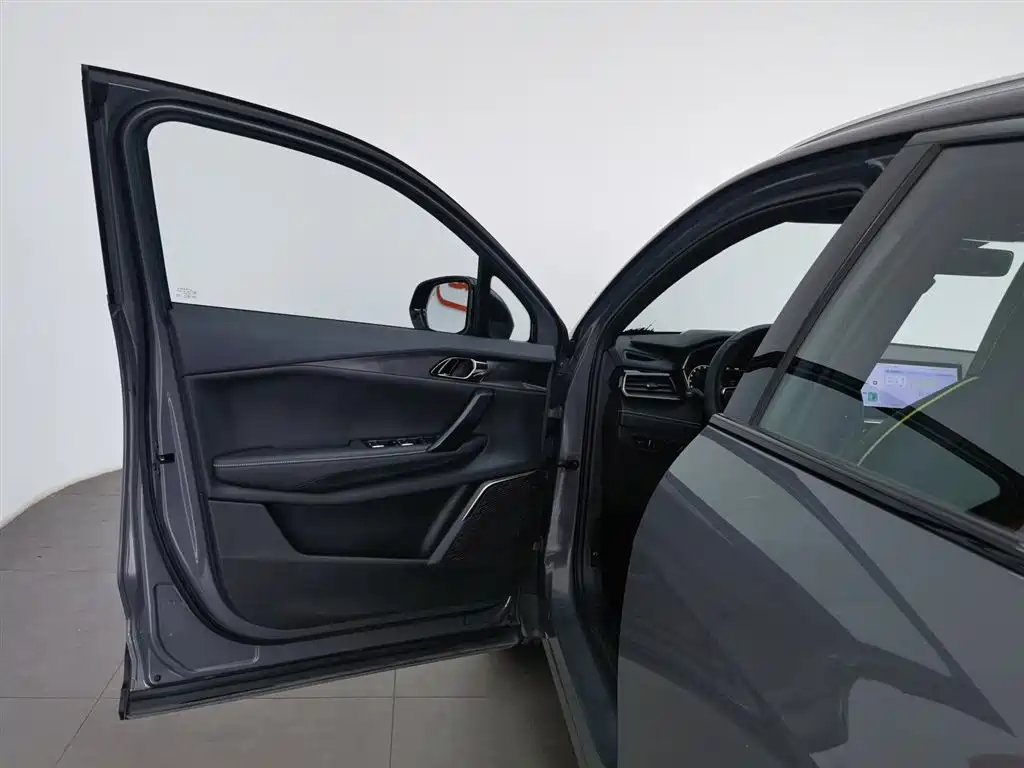 Lynk & Co 06 2023 Remix 1.5T Power Halo фото 8