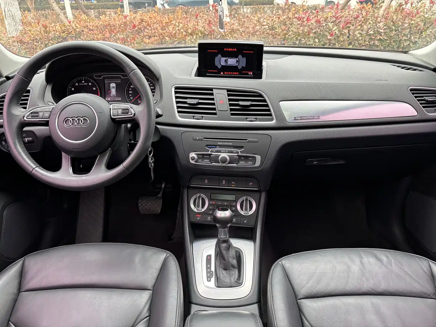 Audi Q3 2015 35 TFSI quattro Technology фото 9