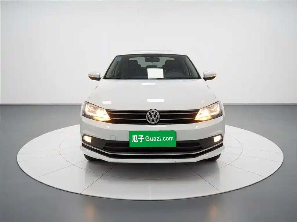 Volkswagen Sagitar 2018 1.6L Manual Comfort фото 3