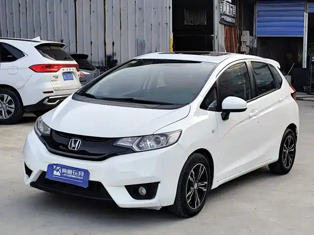  Honda Fit 2016 1.5L LXS CVT Comfort Sunroof Edition