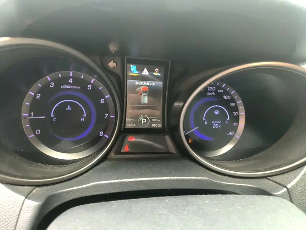 Changan CS75 2015 2014 1.8T Automatic Elite (China IV)