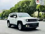 صورة 14 - Jeep Renegade
