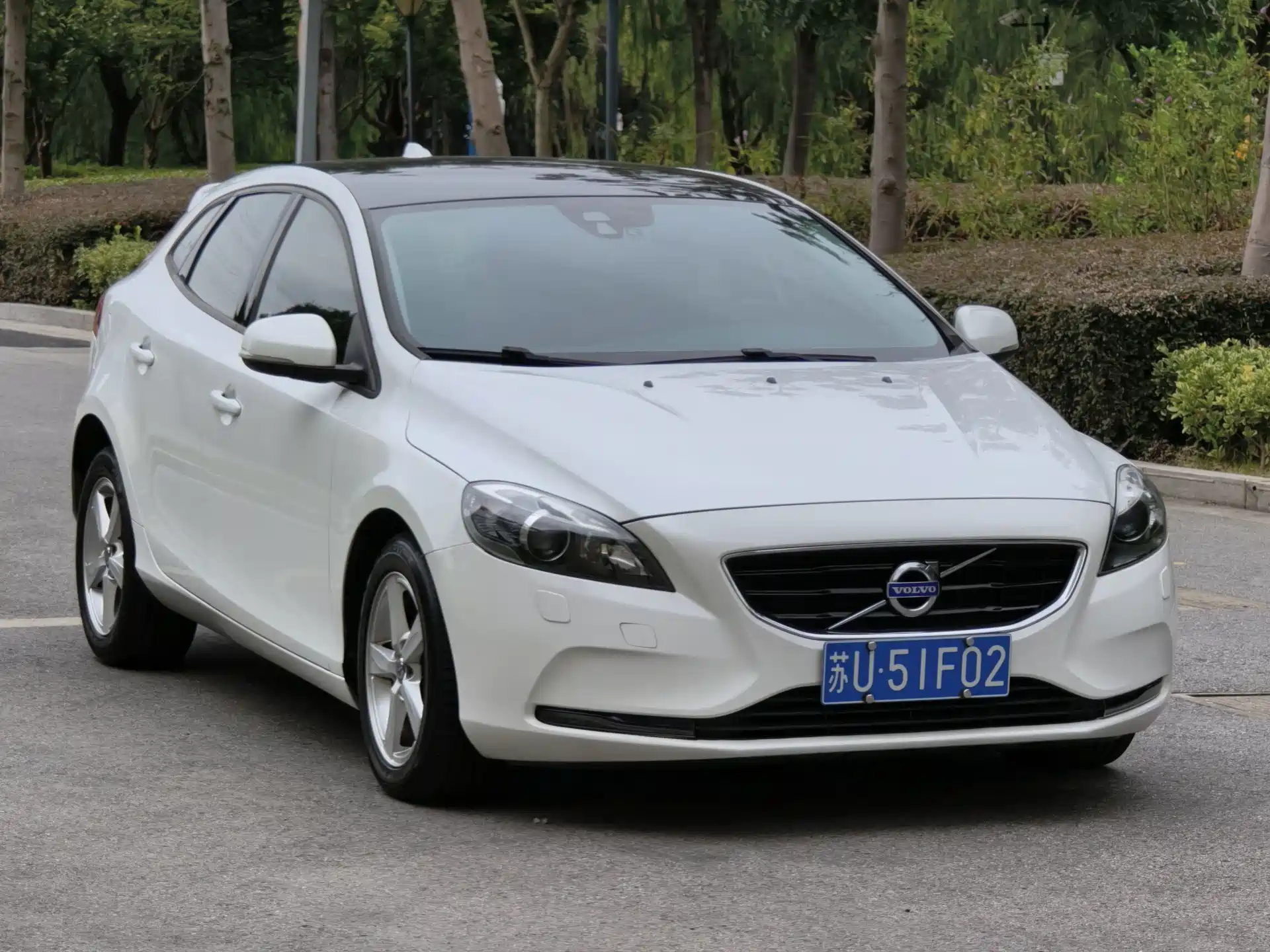 Photo 3 - Volvo V40