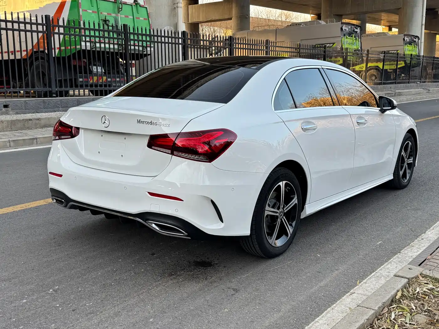 Mercedes-Benz A-Class 2023 A 200 L Fashion фото 4