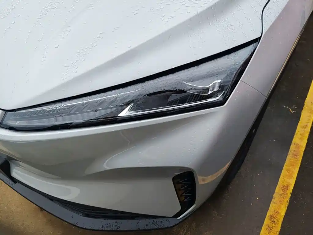 Shijie 06 2025 2025 520km