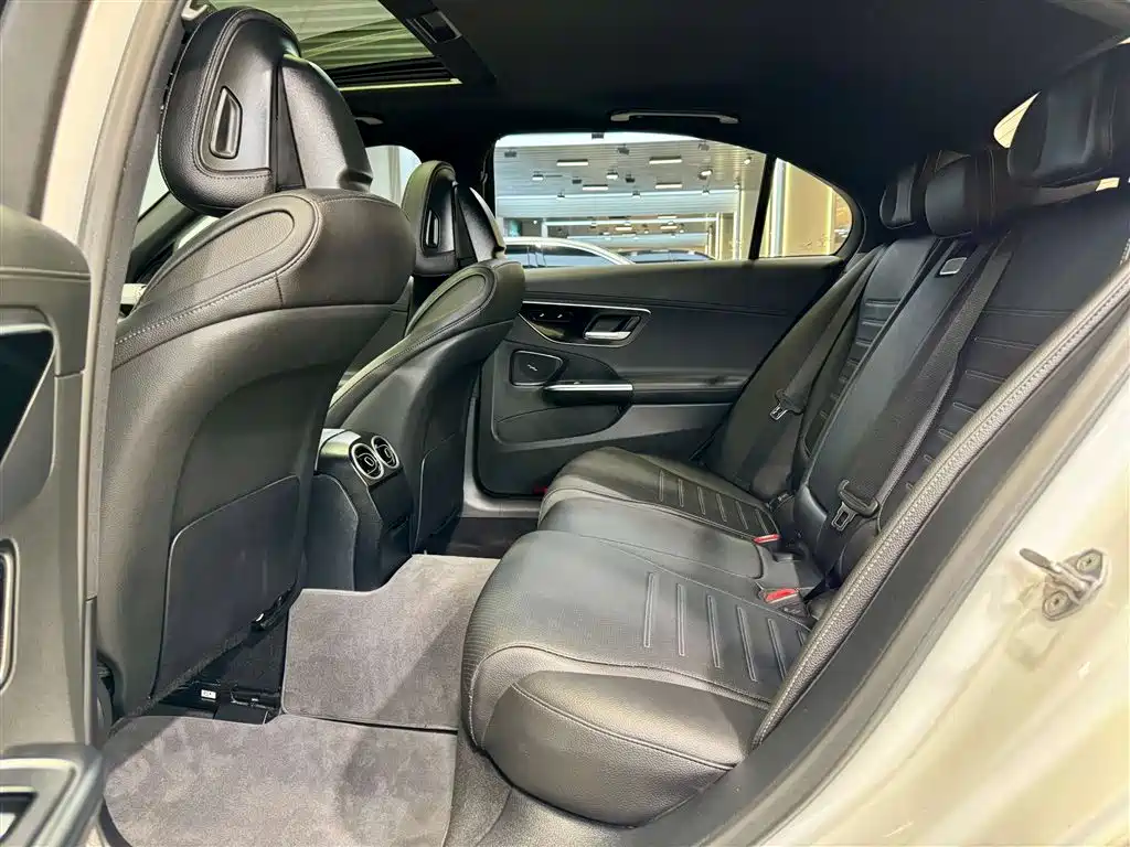 Mercedes-Benz C-Class 2022 Facelift C 200 L Sport фото 26