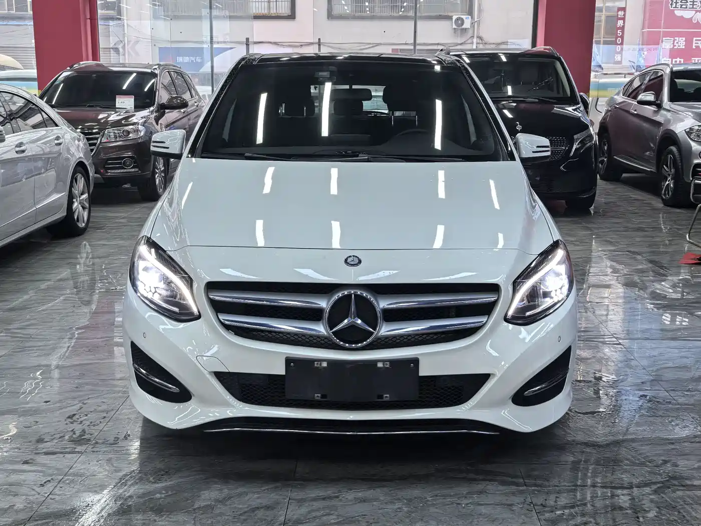 Mercedes-Benz B-Class 2015 B 200 Style фото 2