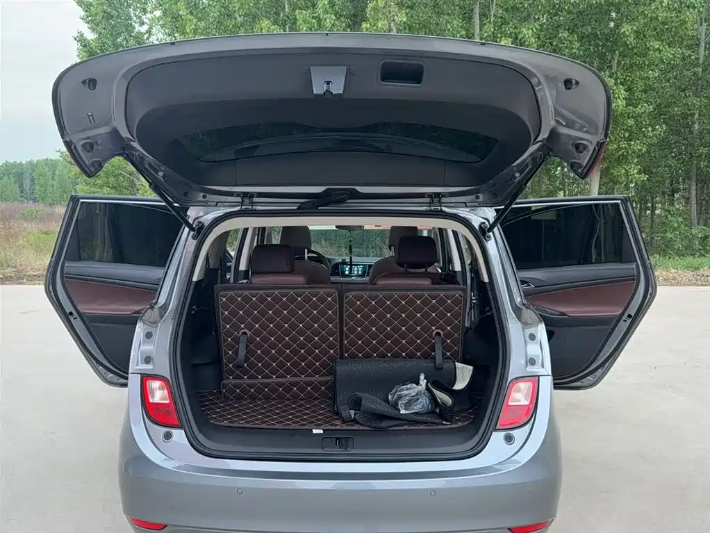Buick GL6 2019 18T 6-seat Connected Luxury China VI фото 17