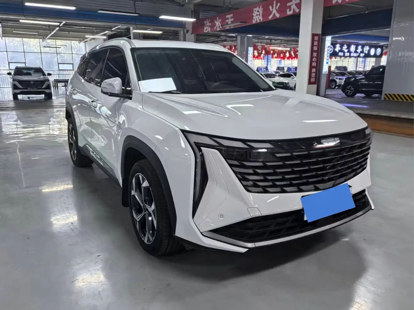 Фото 3 - Geely Boyue L