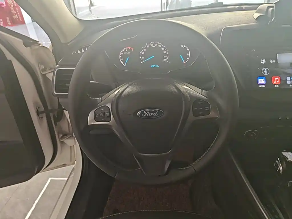 Ford Escort 2015 2015 1.5L Automatic Fashion