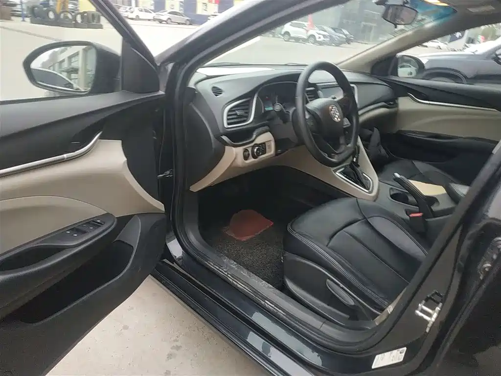 Buick Excelle 2015 15N Automatic Progressive фото 16