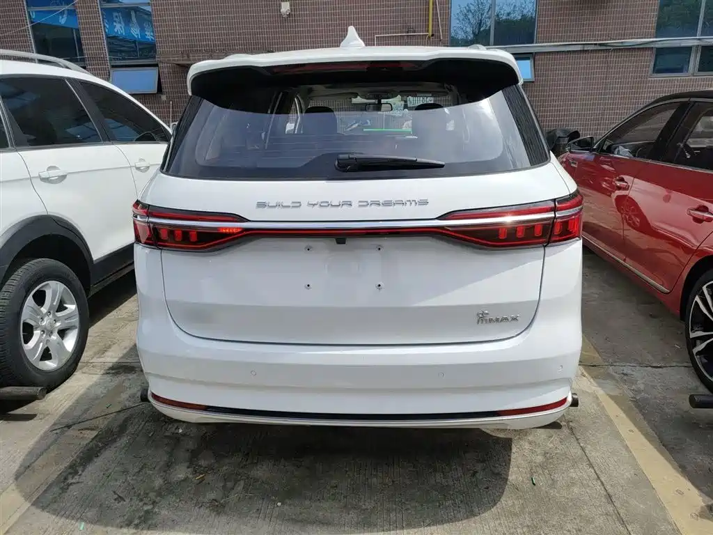 BYD Song MAX 2021 Upgrade 1.5T Automatic Luxury Edition 7-Seater фото 3