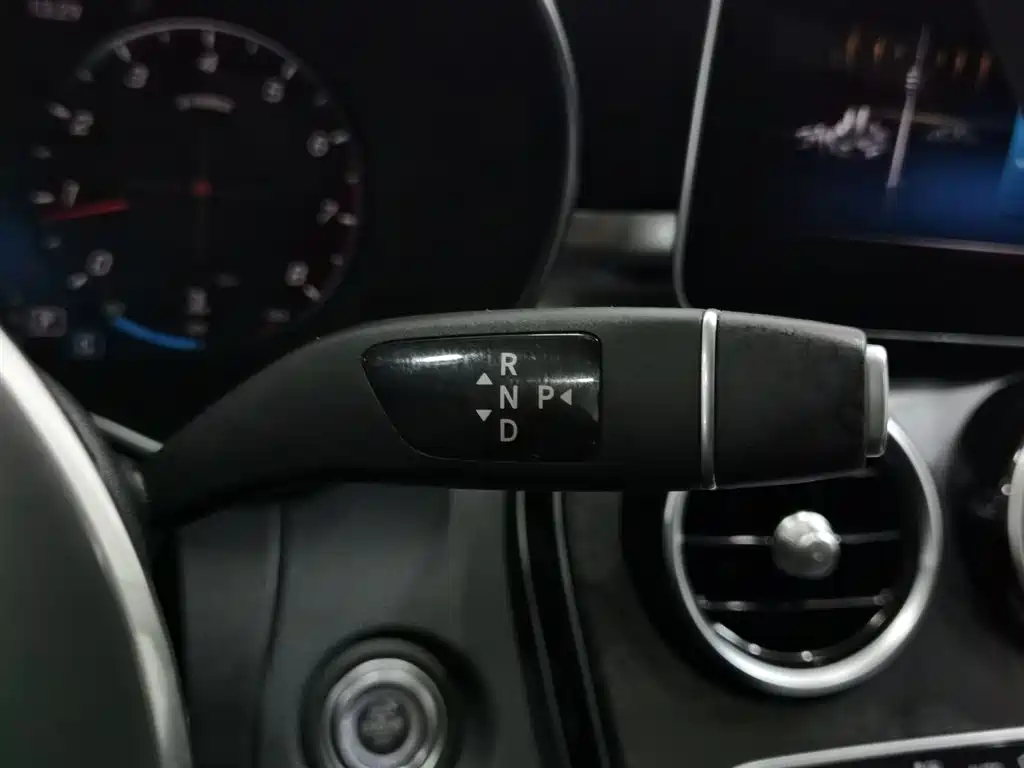 Mercedes-Benz C-Class 2019 Facelift C 260 L Sport фото 13