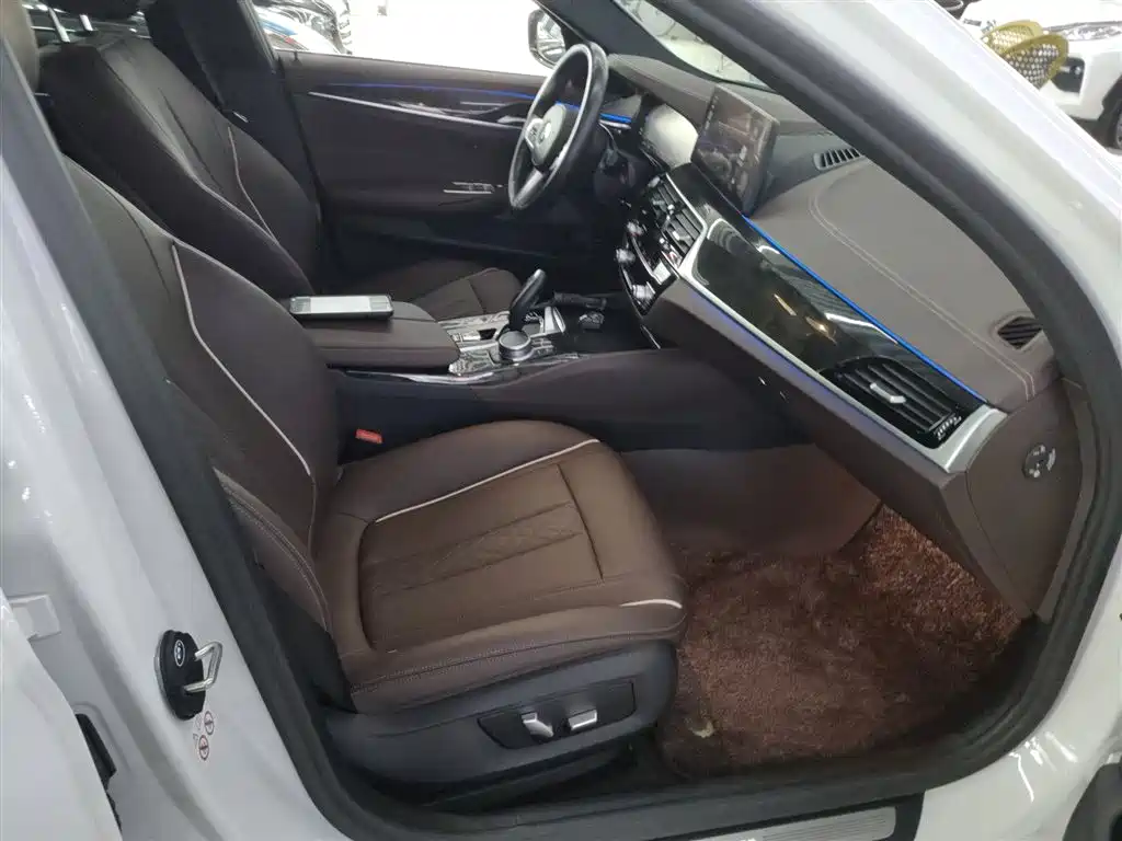 BMW 5 Series 2022 525Li M Sport Package фото 20