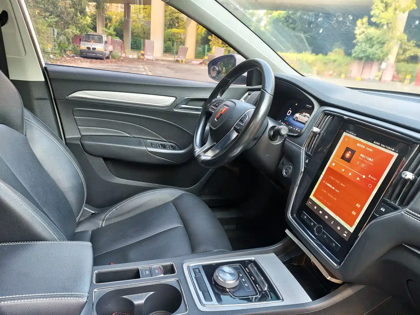 Roewe i6 New Energy 2018 2017 45T Hybrid Connected Smart Premium Edition