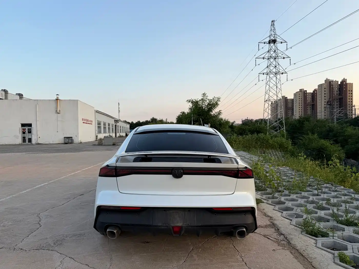 Changan UNI-V iDD 2023 2023 ZhiDian iDD 1.5T 113km Smart Fun Edition
