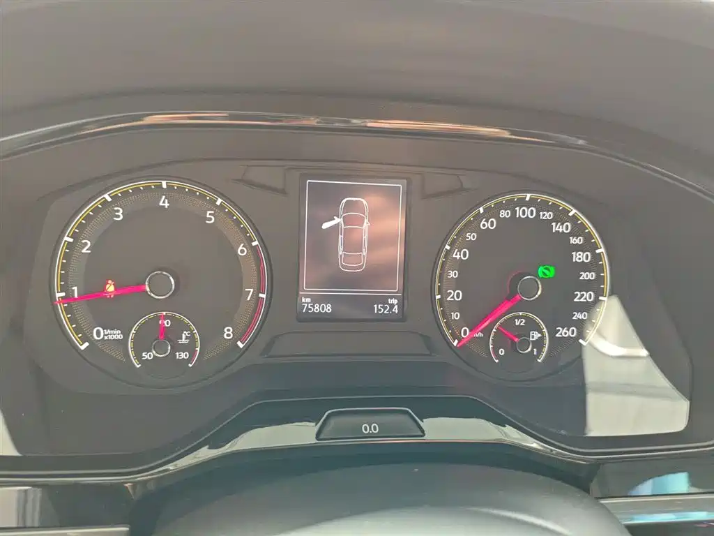 VOLKSWAGEN BORA