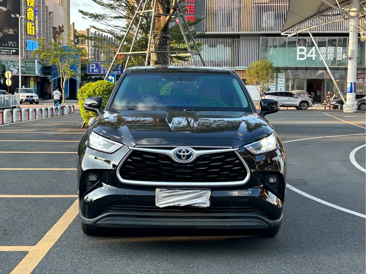 Фото 2 - Toyota Highlander