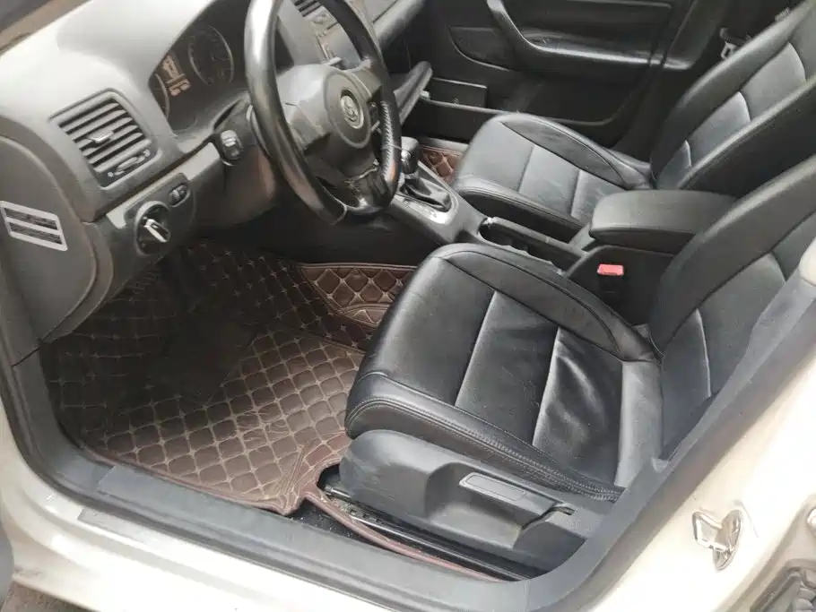 Volkswagen Sagitar 2012 2011 1.4TSI Auto Luxury