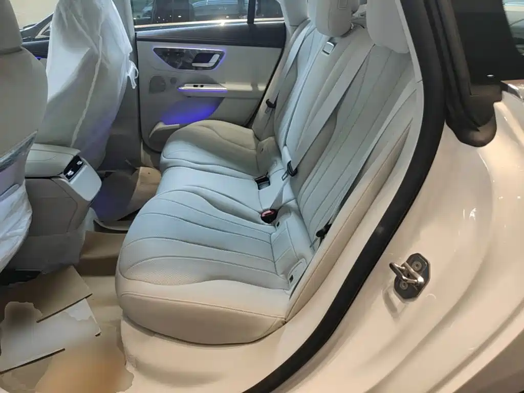 Mercedes-Benz EQE 2025 2025 Model 500 4MATIC Luxury Edition