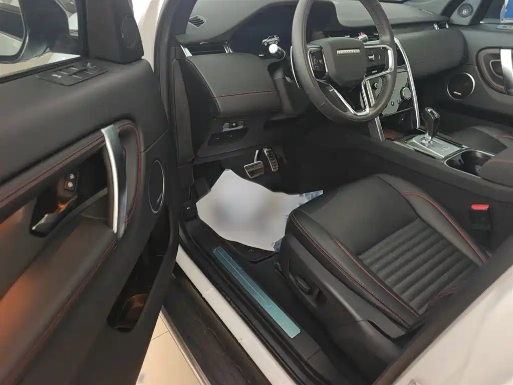 Land Rover Discovery Sport 2022 249PS Metropolis Edition 5-Seater фото 8