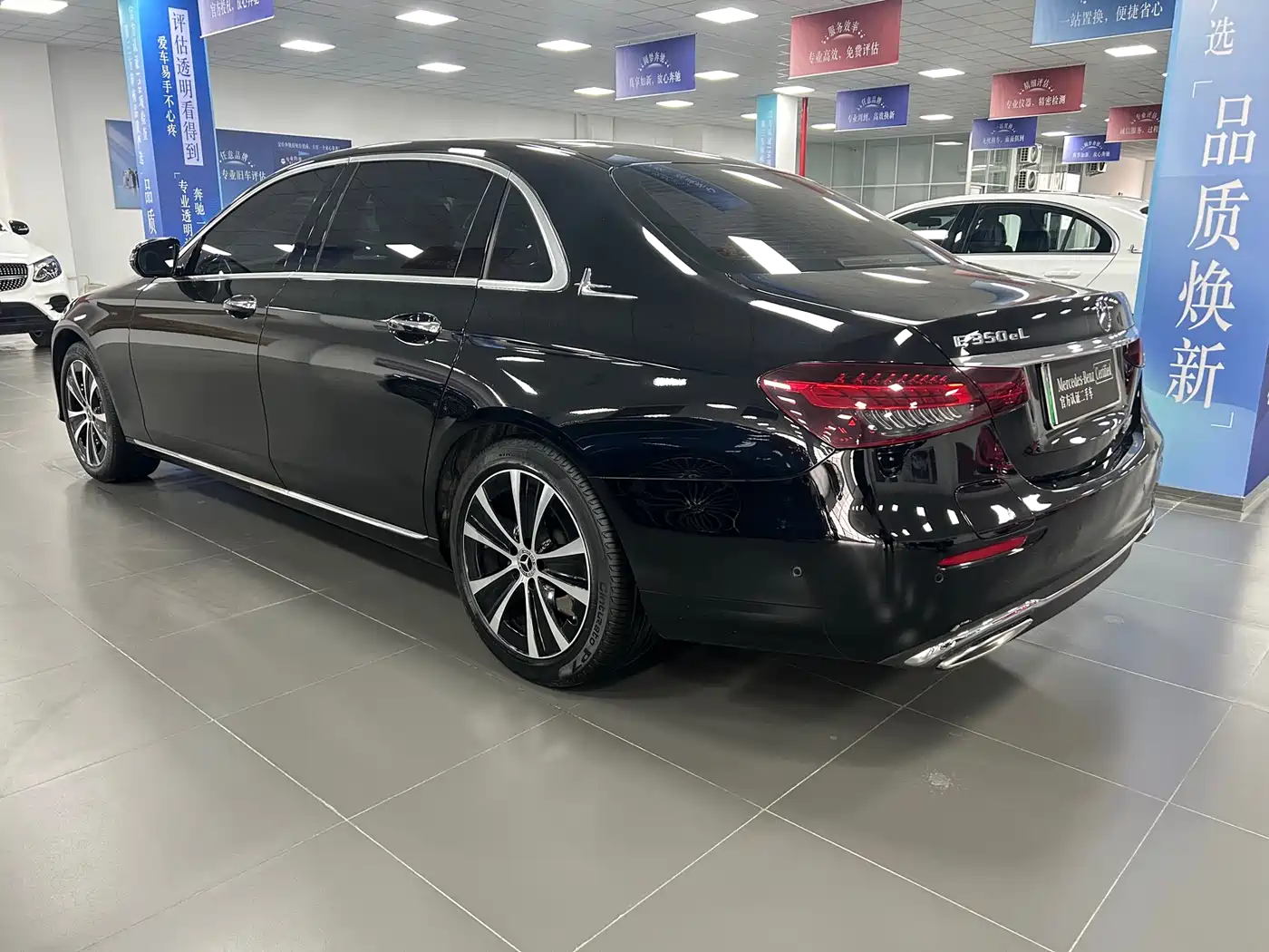 Mercedes-Benz E-Class New Energy 2022 Facelift III E 350 e L Plug-in Hybrid Sedan фото 8