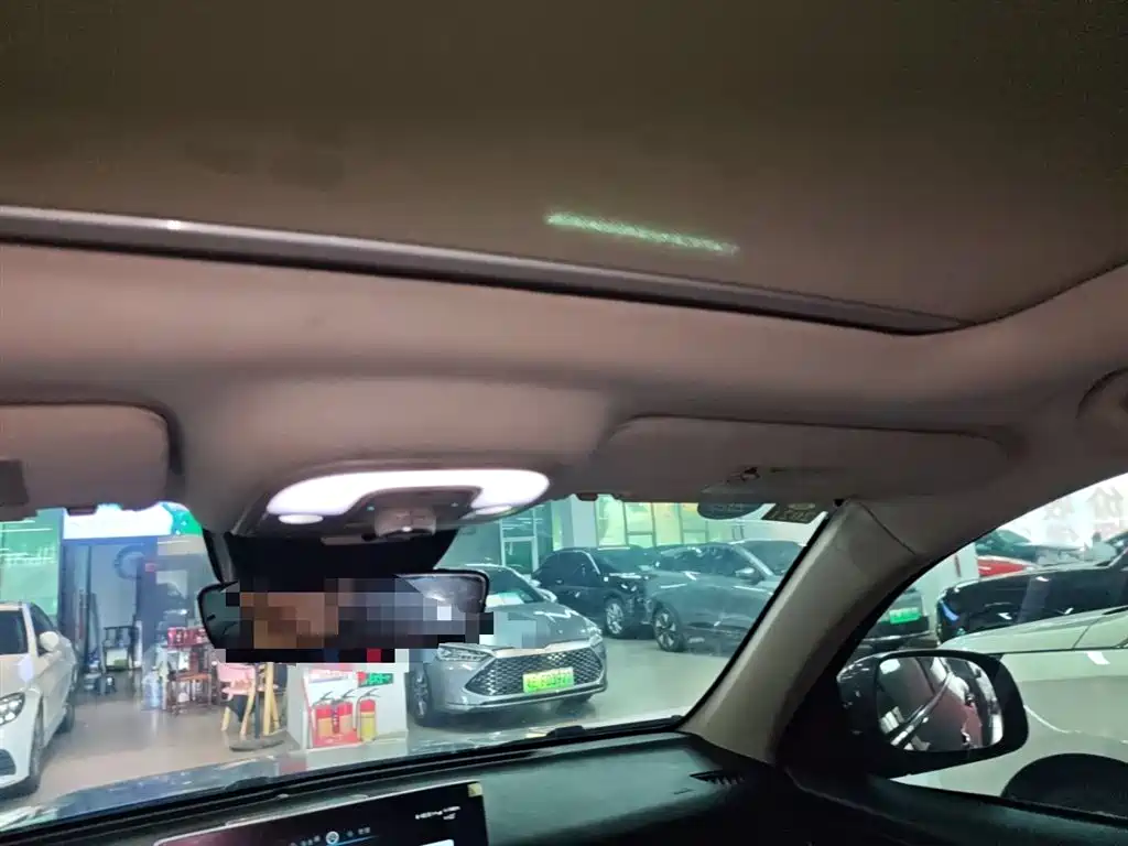 BYD Song 2019 1.5TI Automatic Smart Connection Yueyao Edition фото 14