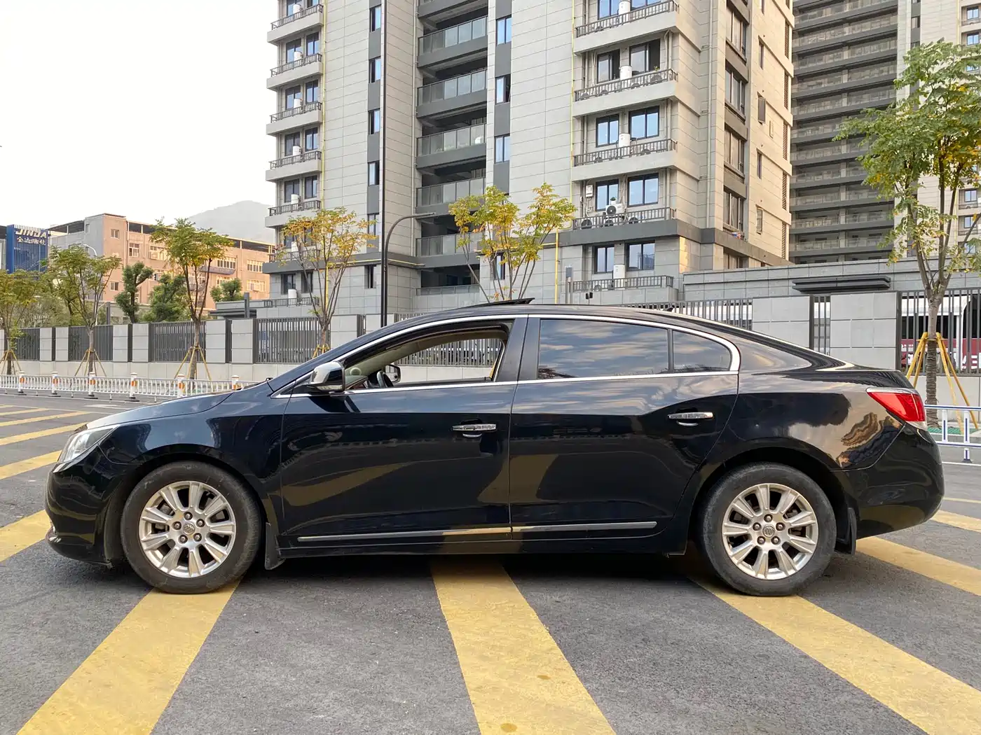 Buick LaCrosse 2011 2.4L SIDI Luxury Edition фото 4
