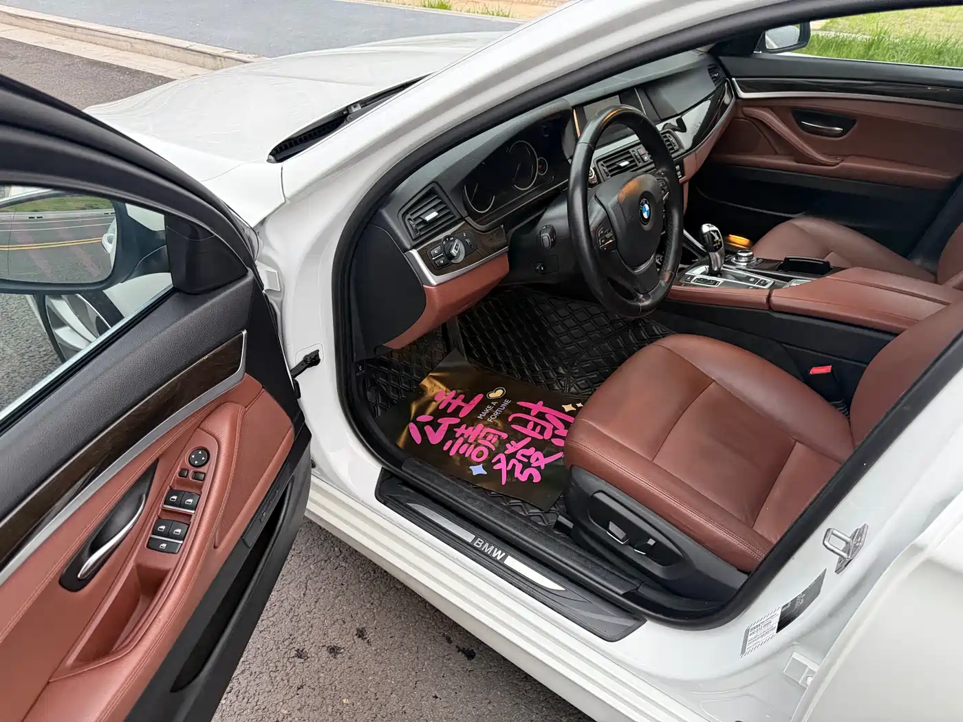 BMW 5 Series 2017 525Li Leading Edition фото 9
