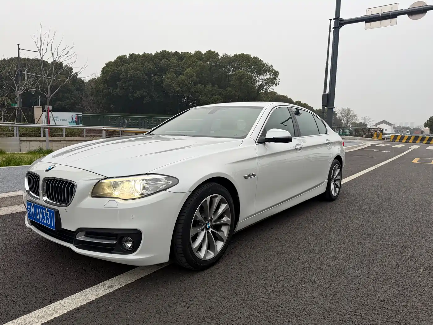BMW 5 Series 2017 525Li Leading Edition