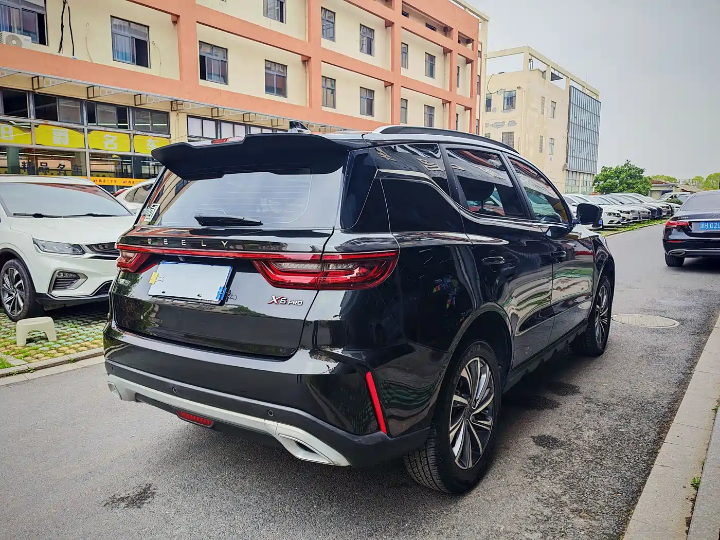 GEELY AUTOMOBILE VISION X6