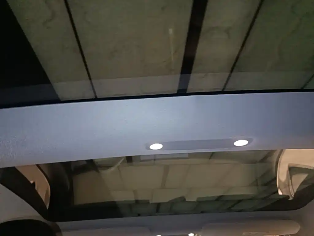 Tesla Model 3 (Import) 2019 2019 Long Range RWD Version