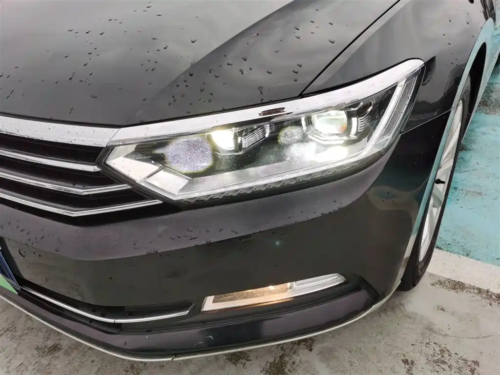 Volkswagen Magotan 2018 330TSI DSG Leading фото 24
