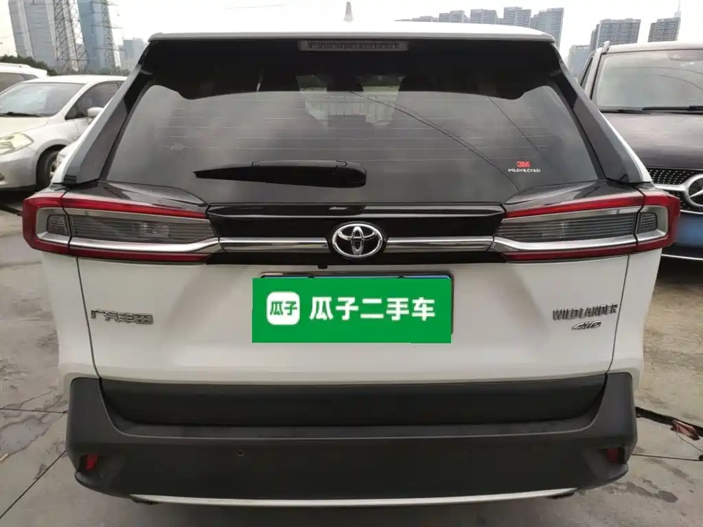 Toyota Wildlander 2020 2.0L CVT AWD Luxury Edition фото 4
