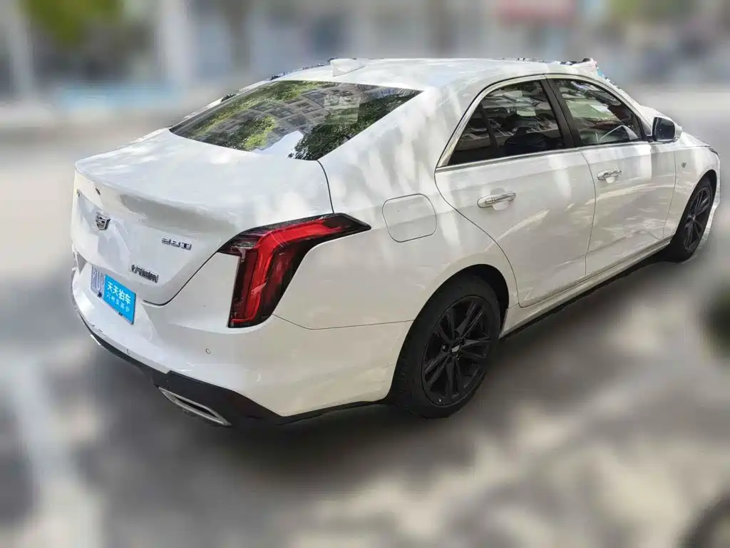 Cadillac CT4 2023 2022 28T Luxury Model