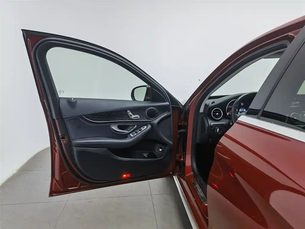 Mercedes-Benz C-Class 2018 C 180 L Fashion Sport Edition фото 8