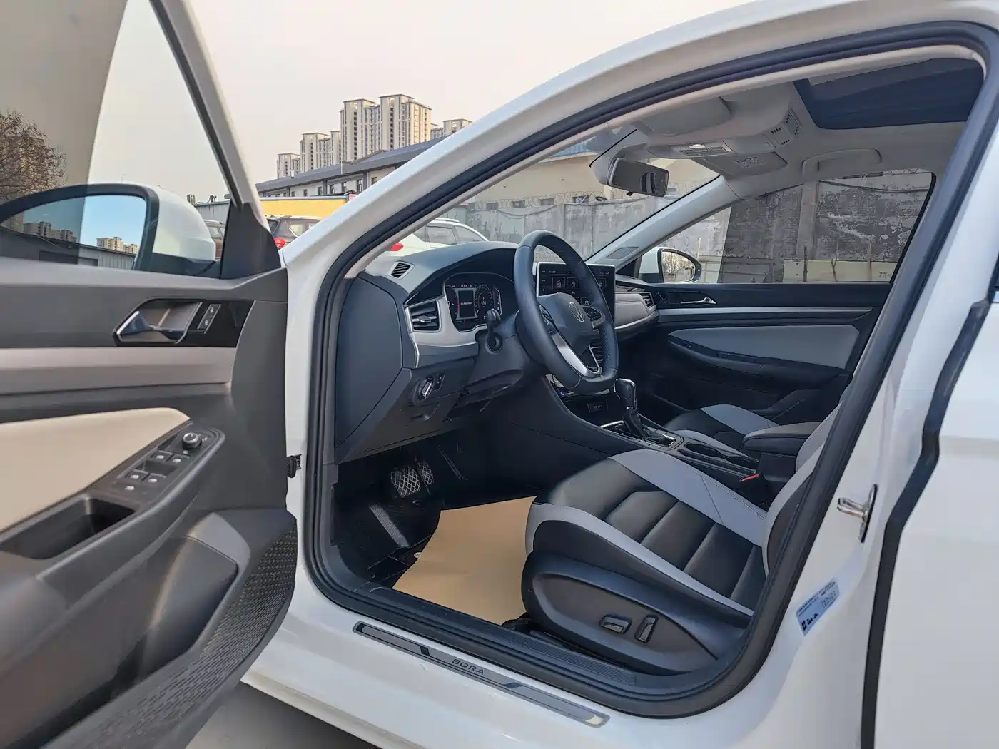 Volkswagen Bora 2024 300TSI DSG Premium Ride Edition фото 8